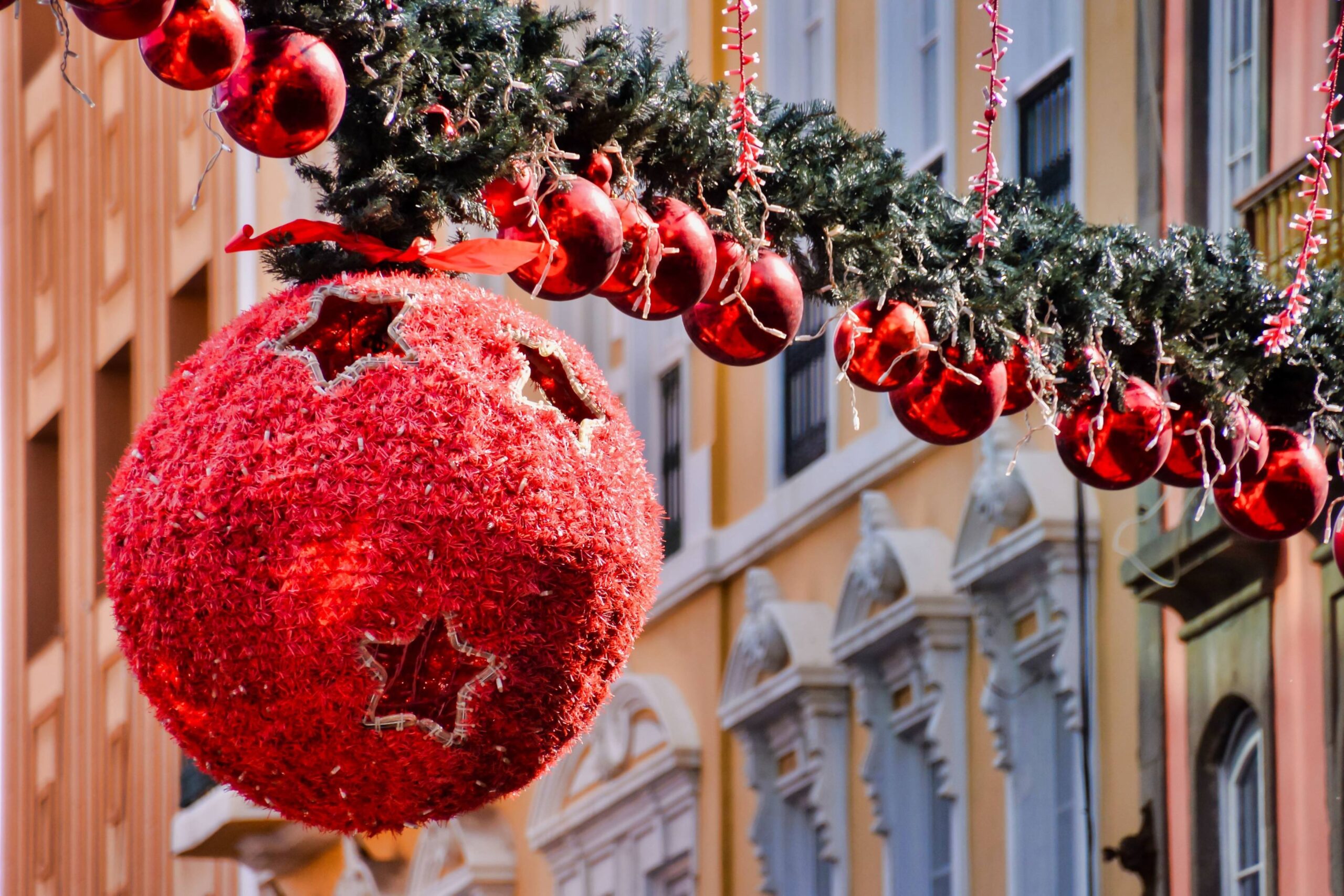 Outdoor Holiday decoration. Featured image for "Nosegay on Marble Plinth" on At Length.